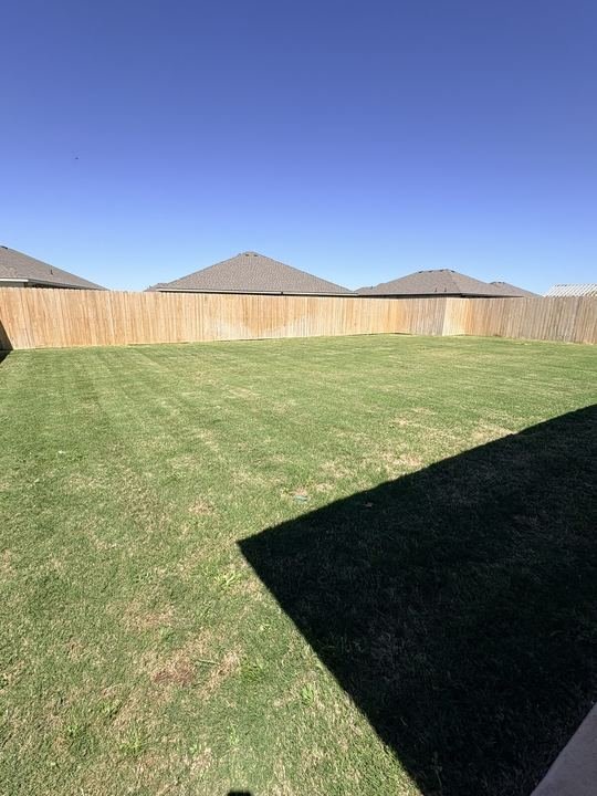 Back Yard, biweekly mow lawn service in Abilene, TX