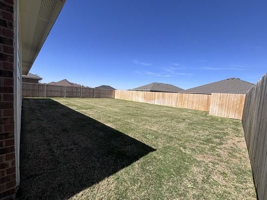 Back Yard, biweekly mow lawn service in Abilene, TX