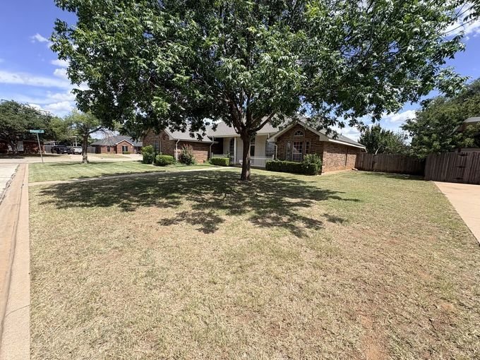 Front Yard after mow & edge, Abilene, TX